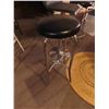 Image 2 : 3 Bar Stools 