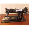Image 2 : Singer Treddle Sewing Machine 
