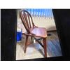 Image 4 : Table 59'' x 41 1/2'' x 30'' with 5 Chairs (3 Same Style , 2 