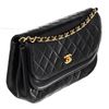 Image 2 : Chanel Round Flap Bag Shoulder Bag