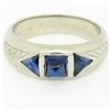 Image 4 : Antique Art Deco 18k Gold .90 ctw Sugarloaf Trillion Sapphire Etched 3 Stone Rin