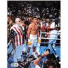 Image 1 : OSCAR DE LA HOYA SIGNED BOXING 8 X 10 (BECKETT COA)