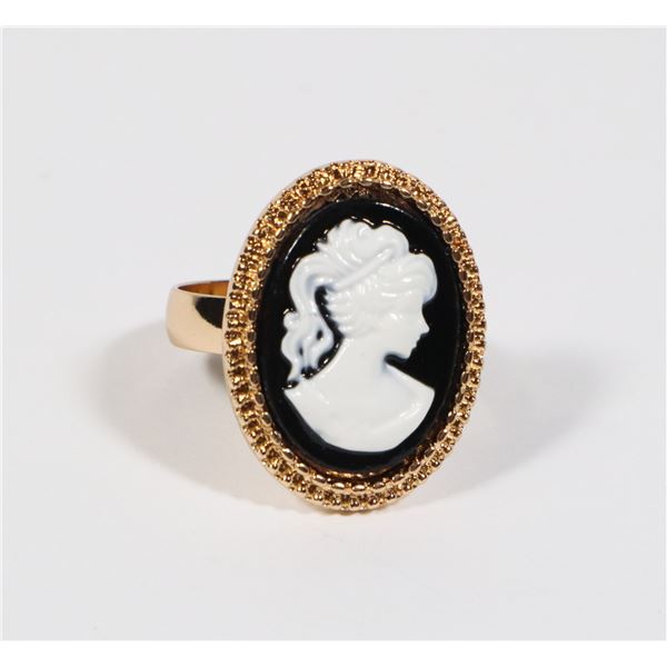 NEW CAMEO THEME DESIGN RING SIZE 7