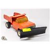 Image 2 : VINTAGE TONKA DUMP TRUCK WITH SNOW BLADE, ORANGE