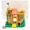 Image 1 : FISHER PRICE PLAY FAMILY CASTLE 993