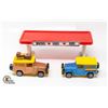 Image 1 : MAJORETTE LOT OF 2 LAND CRUISERS AND GAS BAR 1/36