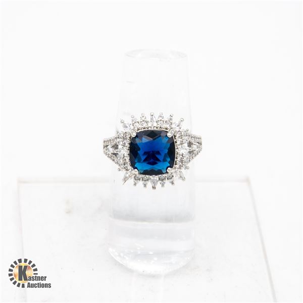 10 MM BLUE CUT CENTER STONE SURROUNDED BY