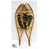 Image 1 : VINTAGE SNOWSHOES MADE IN CANADA TORPEDO 14 X 42