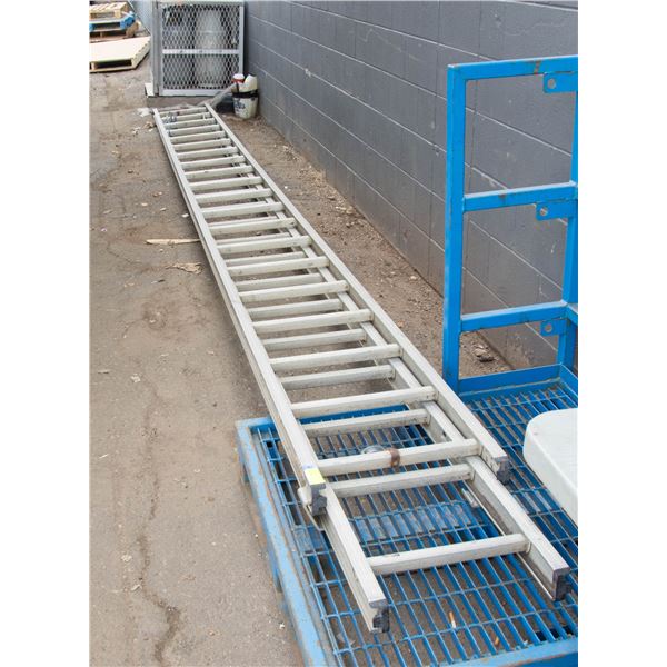 40 FOOT ALUMINUM EXTENSION LADDER