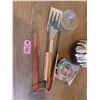 Image 2 : BBQ utensils, pottery plant vase