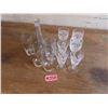Image 1 : Crystal ware - cup x 12, Flower vase x 1