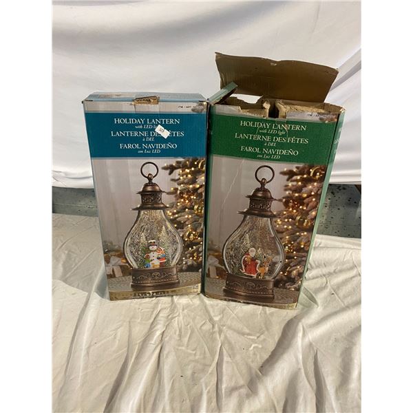 Holiday lanterns