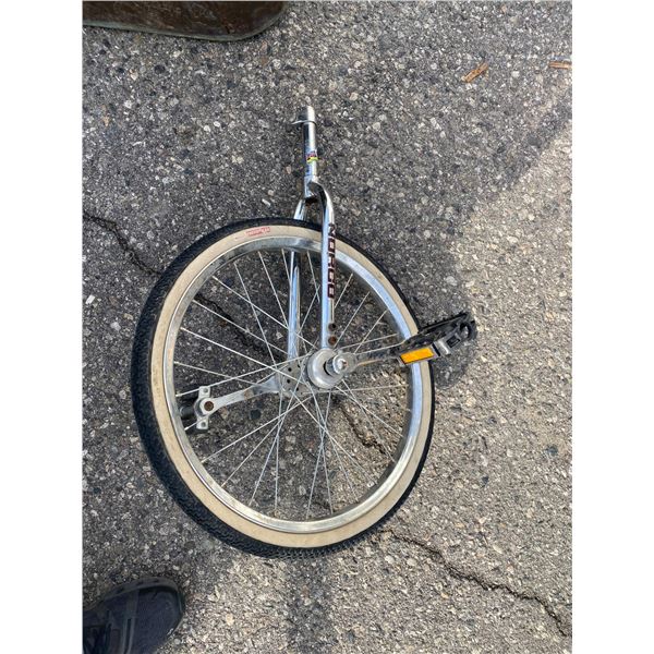 Unicycle missing seat