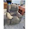 Image 1 : Lazy boy recliner