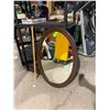 Image 1 : Oval mirror