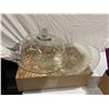 Image 1 : Serving dishes