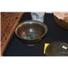 Image 6 : MIXED LOT: BRONZE COVERED BOWL & BELL, COPPER BOWL &  PORCELAIN VASE (4 PCS)