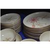 Image 2 : VINTAGE WINFIELD PASSION FLOWER CHINA, 1950'S CALIFORNIA (71 PCS)