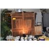 Image 1 : 2 PANEL TEAK SCREEN