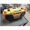 Image 1 : Dewalt Job Radio