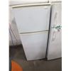 Image 1 : Simplicity Refrigerator