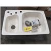 Image 1 : Almond Colored Sink