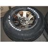 Image 1 : 1 Roadmaster Tire