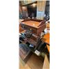 Image 2 : MAGAZINE RACK TABLE