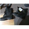 Image 4 : ASSORTED BOOTS/ SHOES  SIZES 6 TO 9.5