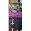 Image 4 : LADIES SZ 9 MUKLUKS/ SHOES/SM SHIRTS