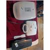 Image 1 : HAMILTON BEACH ELECTRIC KNIFE, GRILL MACHINE AND SANDWICH MAKER