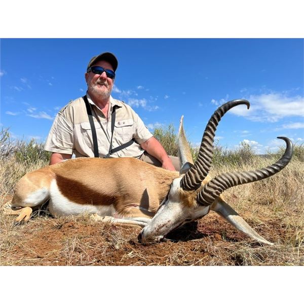 7-Day South Africa Oryx/Springbuck Hunt and Victoria Falls 1 Hunter & Observer