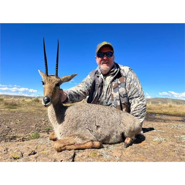 5-Day South Africa Vaal Rhebuck, 2 Mtn Reedbuck and Klipspringer Hunt for 2 Hunters