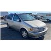 Image 2 : 2002 Toyota Sienna LE