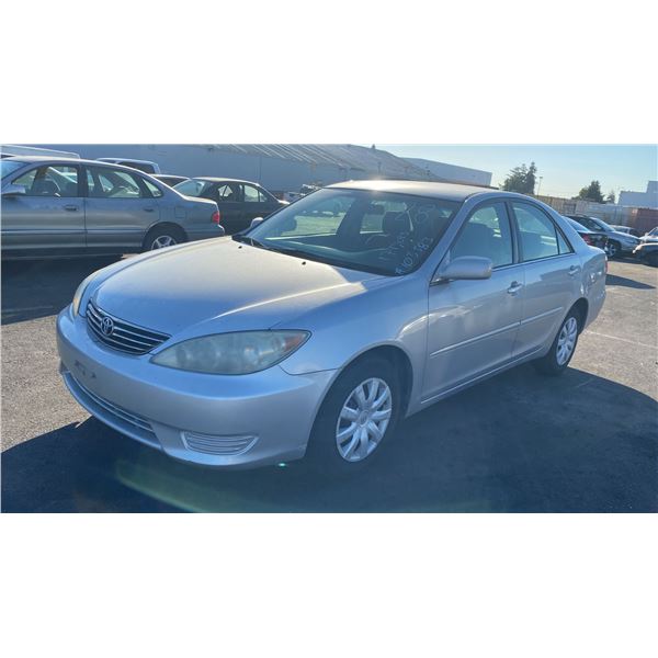 2005 Toyota Camry Standard