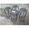 Image 1 : LOT DE 3 TABOURETS