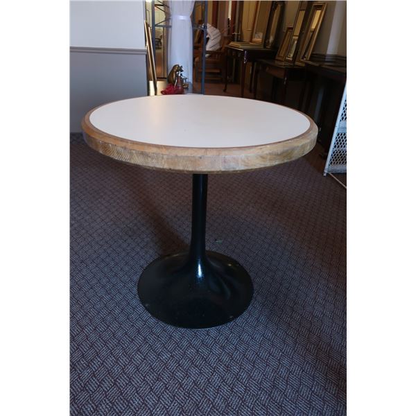 TABLE RONDE 30"d.x30"