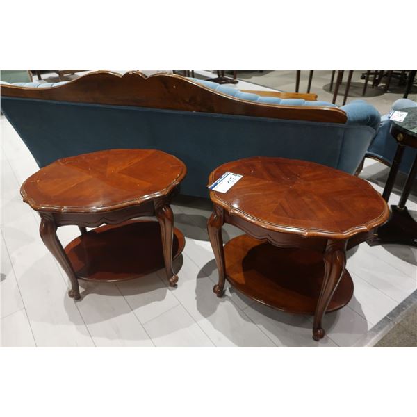 LOT DE 2 TABLES EN BOIS OVALES 21"x27"x22"