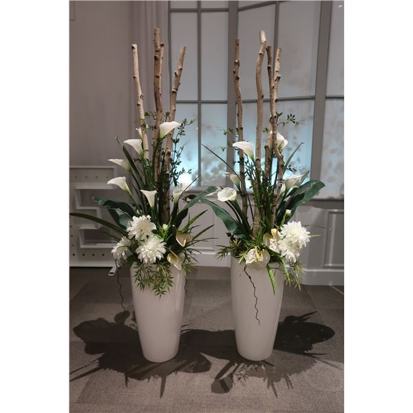 LOT DE 2 POTS AVEC FLEURS DÉCORATIF