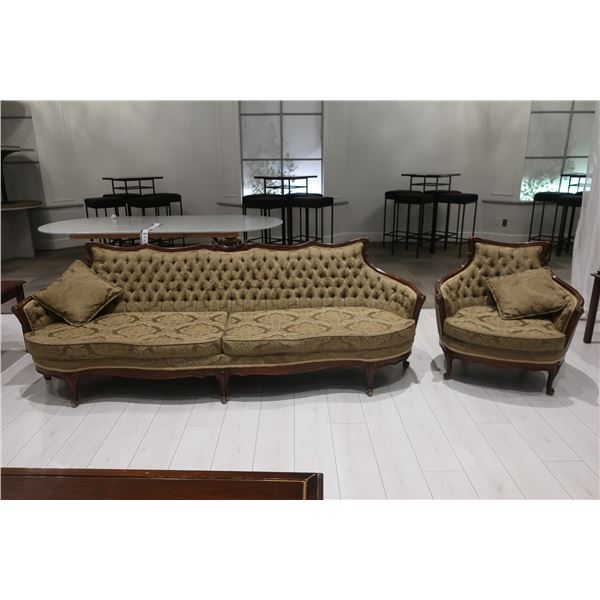 SOFA 100"AVEC FAUTEUIL