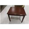 Image 1 : TABLE 22"x26"x26"