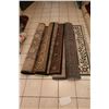 Image 1 : LOT DE 4 ROULEAUX TAPIS 5'x8' APPROX DE LARGUEUR