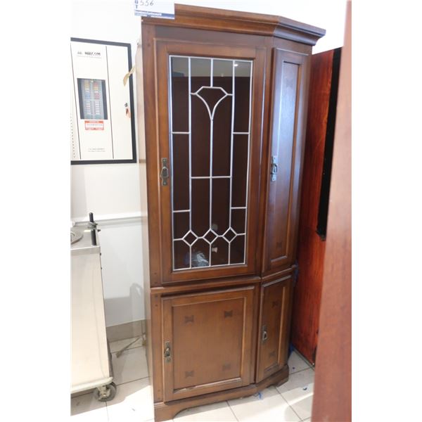 ARMOIRE- 1 mxc -COIN 33"x22"x78"