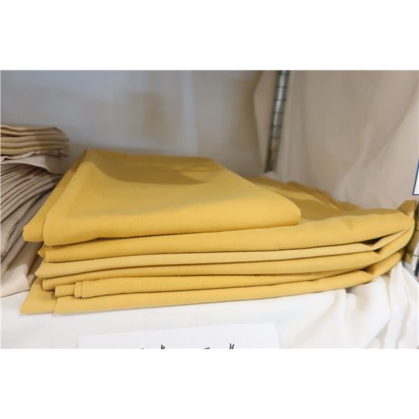 NAPPE 54"x54" JAUNE