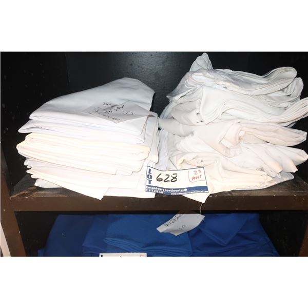 LOT DE 23 NAPPES BLANC -TAILLES ASSORTIES