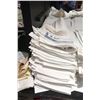 Image 2 : NAPKINS EN TISSU BLANC