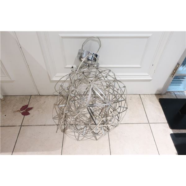 LUSTRE SUSPENDU DEL 18"d.