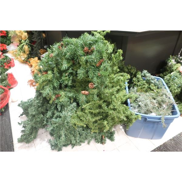 LOT DE BRANCHES POUR ARBRE ASST