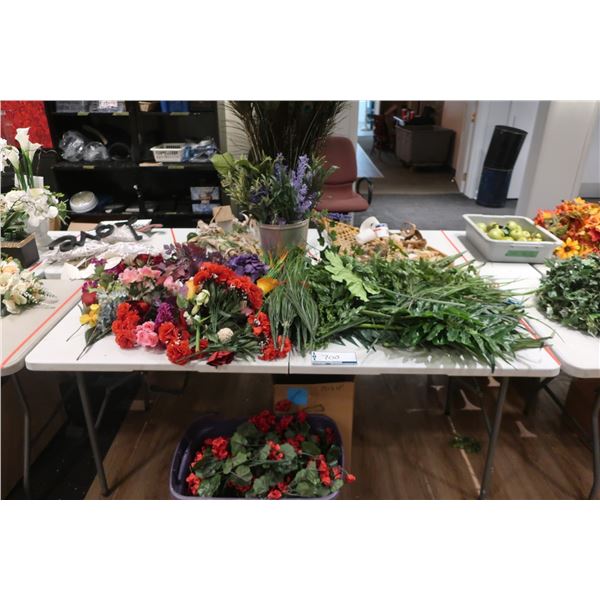 LOT DES FLEURS ARTIFICIELLES