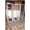 Image 2 : LOT:3 ECHELLES À PÂTISSERIE MOBILE (MANQUE 1-ROUE CHAQUE)
